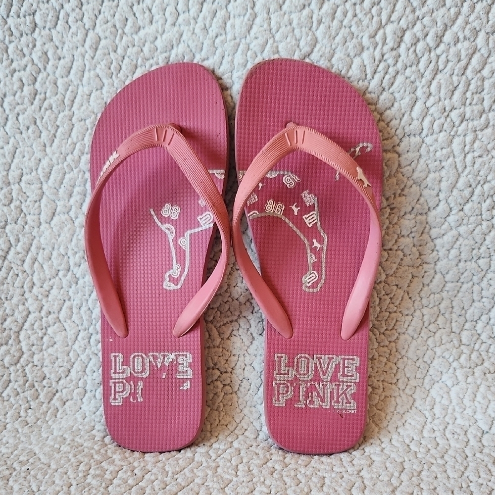 Victoria's Secret Pink Retro Grunge Y2K Flip Flops Sandals with Love Pink Design